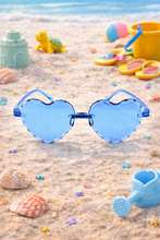 Load image into Gallery viewer, Seaside Sweetheart
