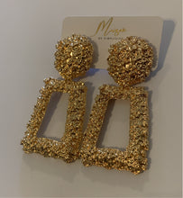 Load image into Gallery viewer, Crushed
