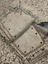 Load image into Gallery viewer, Unmatched Denim Crop Jacket
