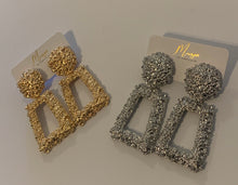 Load image into Gallery viewer, Crushed
